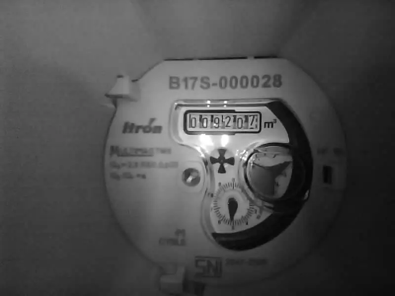 LED start delay 10 ms: typical